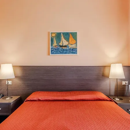 Palace 3*