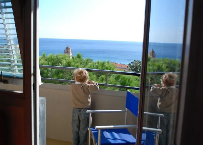 Palace فاراتسي