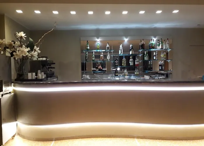 فندق Palace فاراتسي