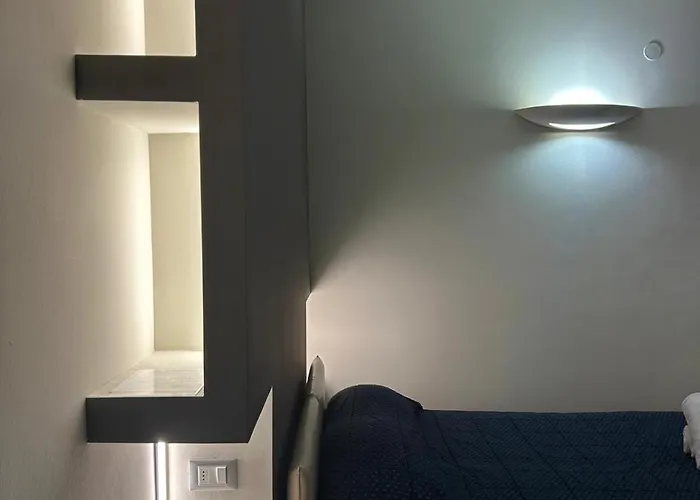 Palace فندق فاراتسي